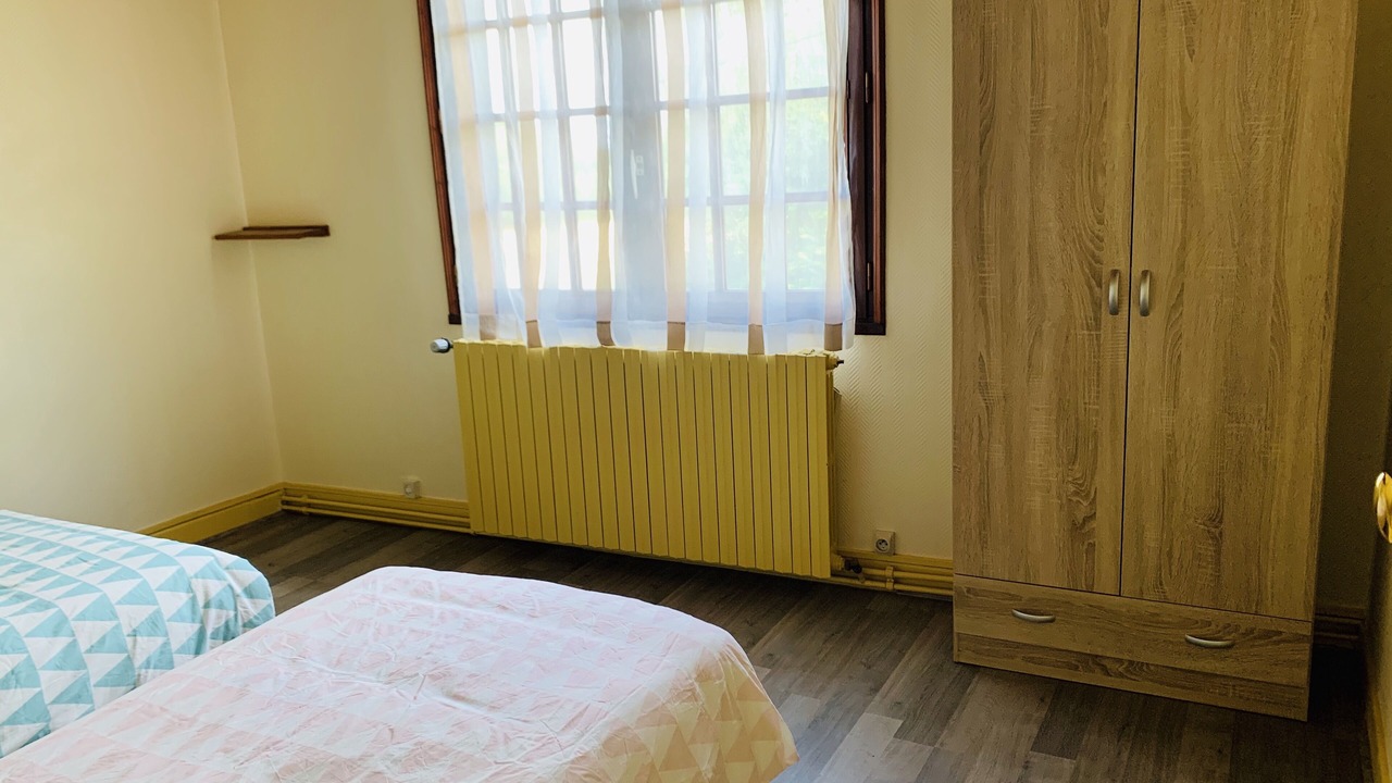 Photo of Bedroom in Saulieu