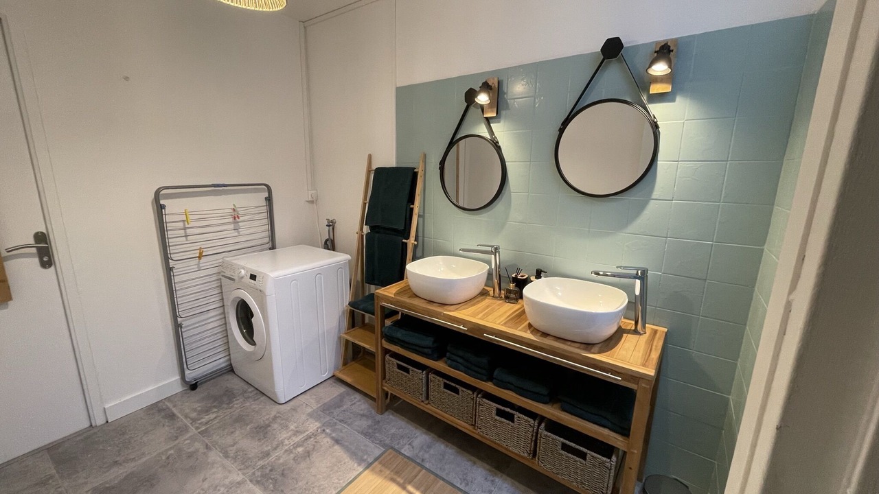 Photo of Bathroom in Saint-Georges-de-Grehaigne
