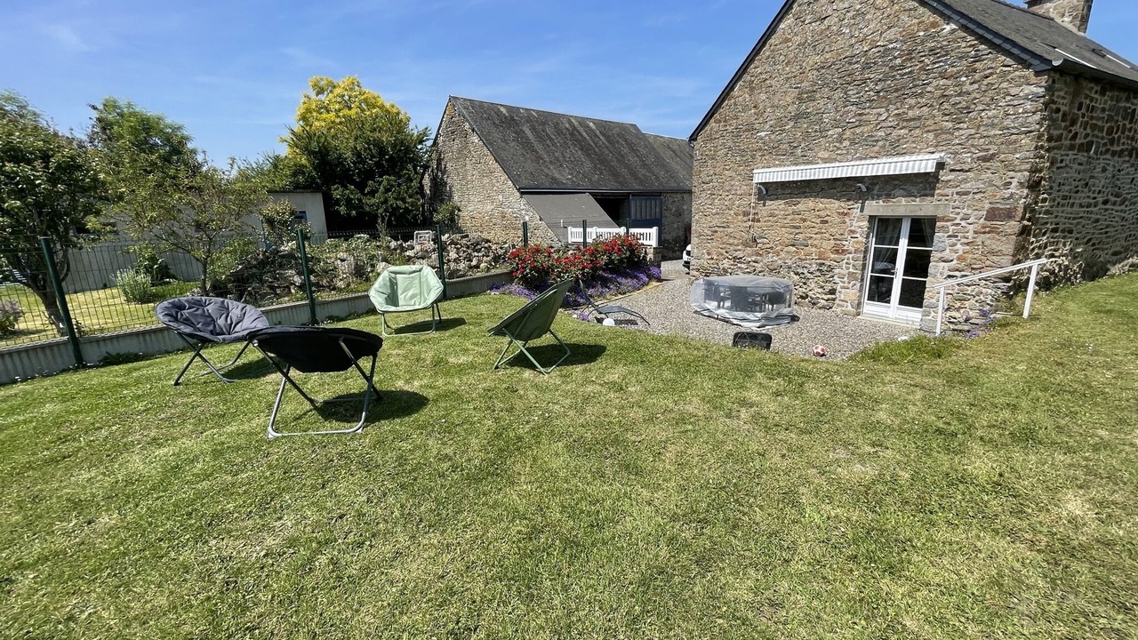 Photo of Outdoor in Saint-Georges-de-Grehaigne