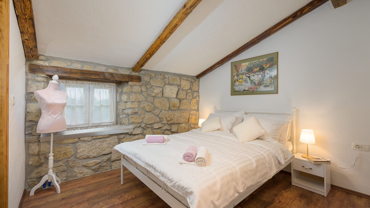 Photo of Bedroom in Ripenda Verbanci