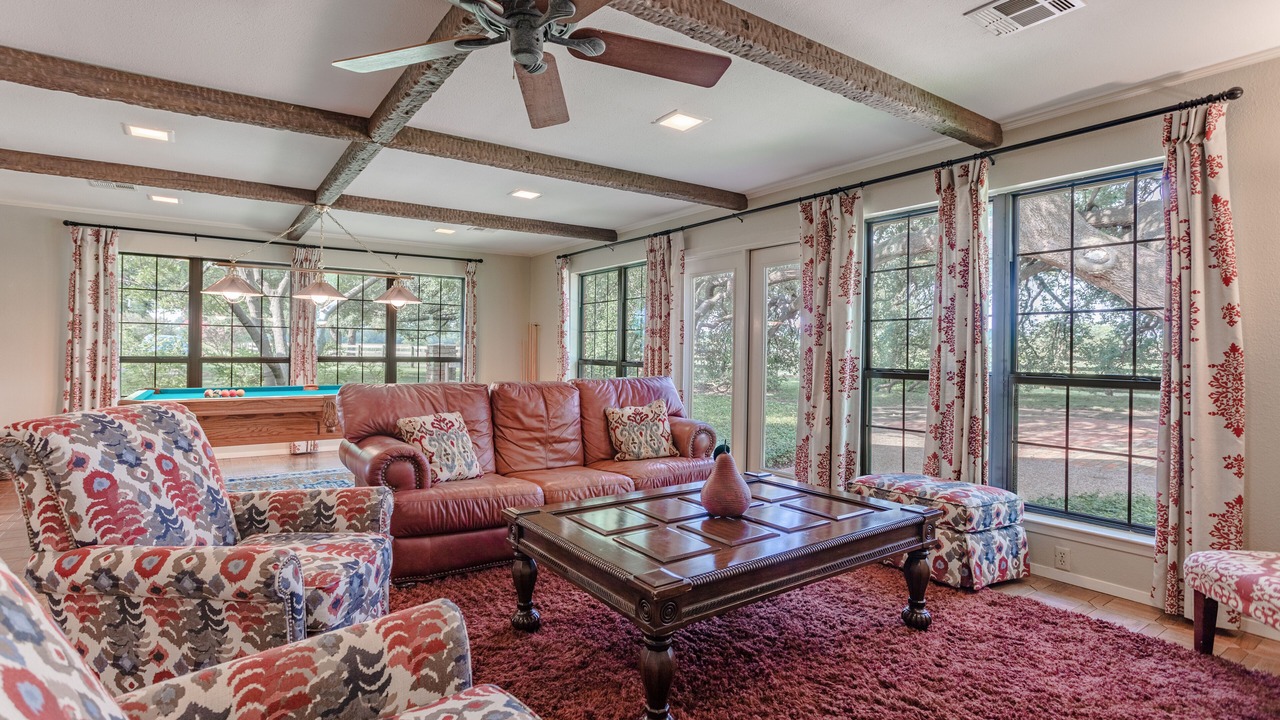 Photo of Livingroom in Waco