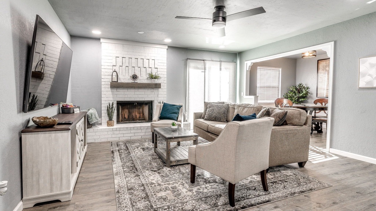 Photo of Livingroom in South Oklahoma City