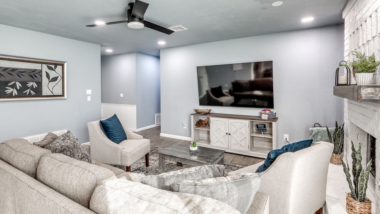 Photo of Livingroom in South Oklahoma City