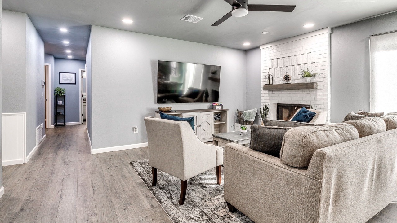 Photo of Livingroom in South Oklahoma City
