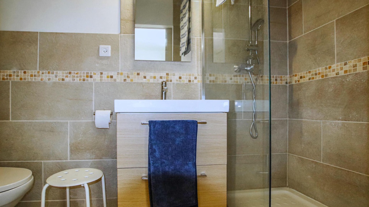 Photo of Bathroom in Saint-Restitut