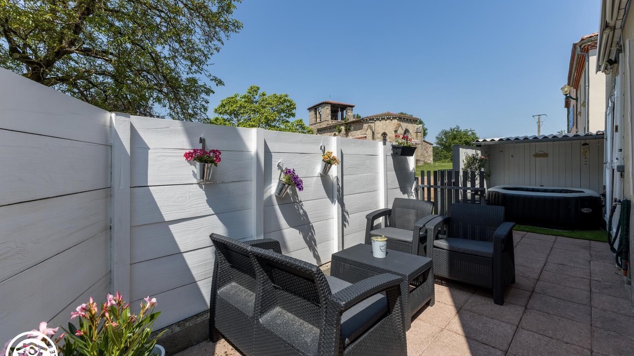 Photo of Patio Balcony in Estandeuil