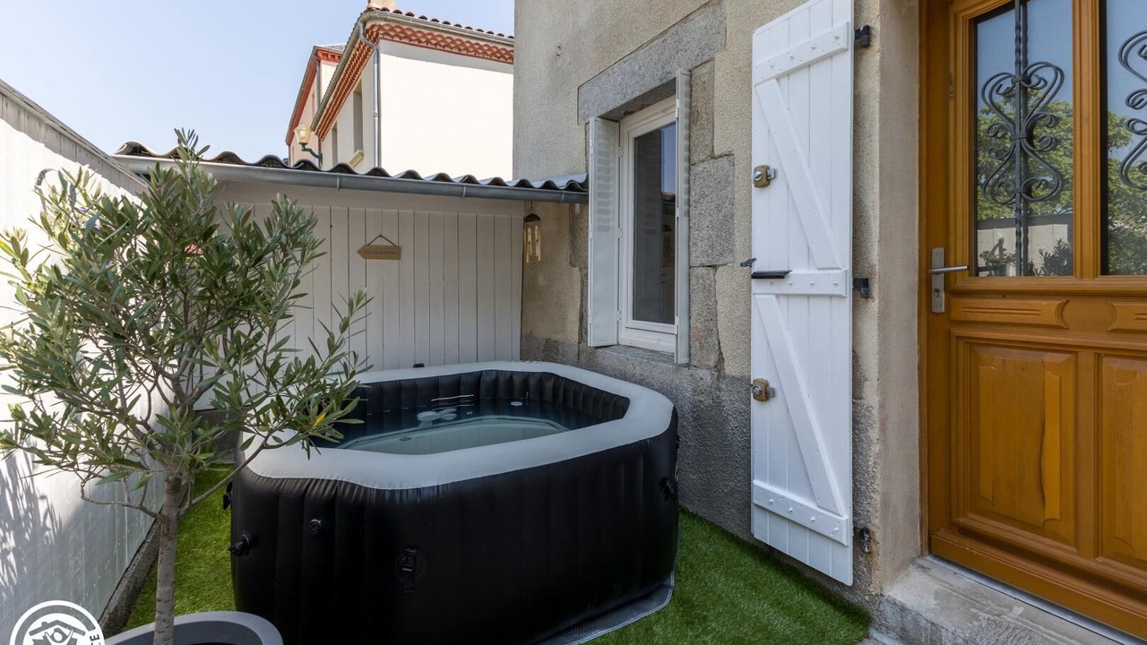 Photo of Patio Balcony in Estandeuil
