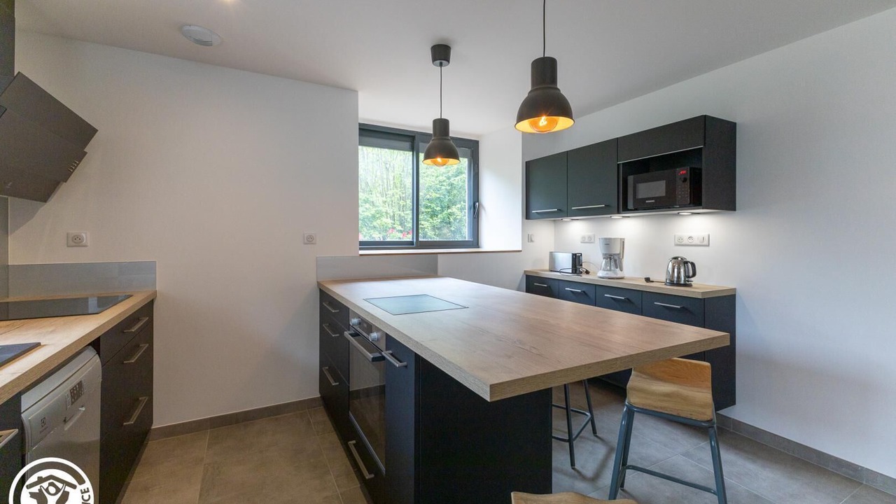 Photo of Kitchen in Charbonnieres-les-Varennes