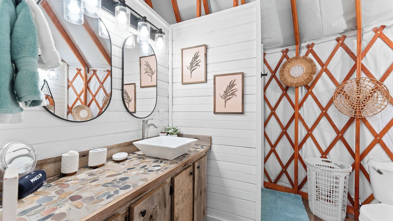 Photo of Bathroom in Marshall