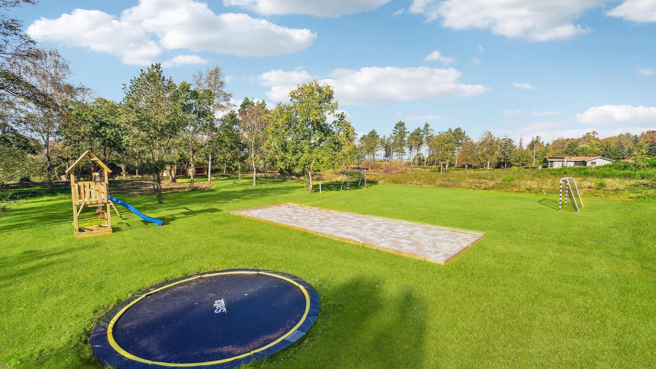 Photo of Others in Hojslev