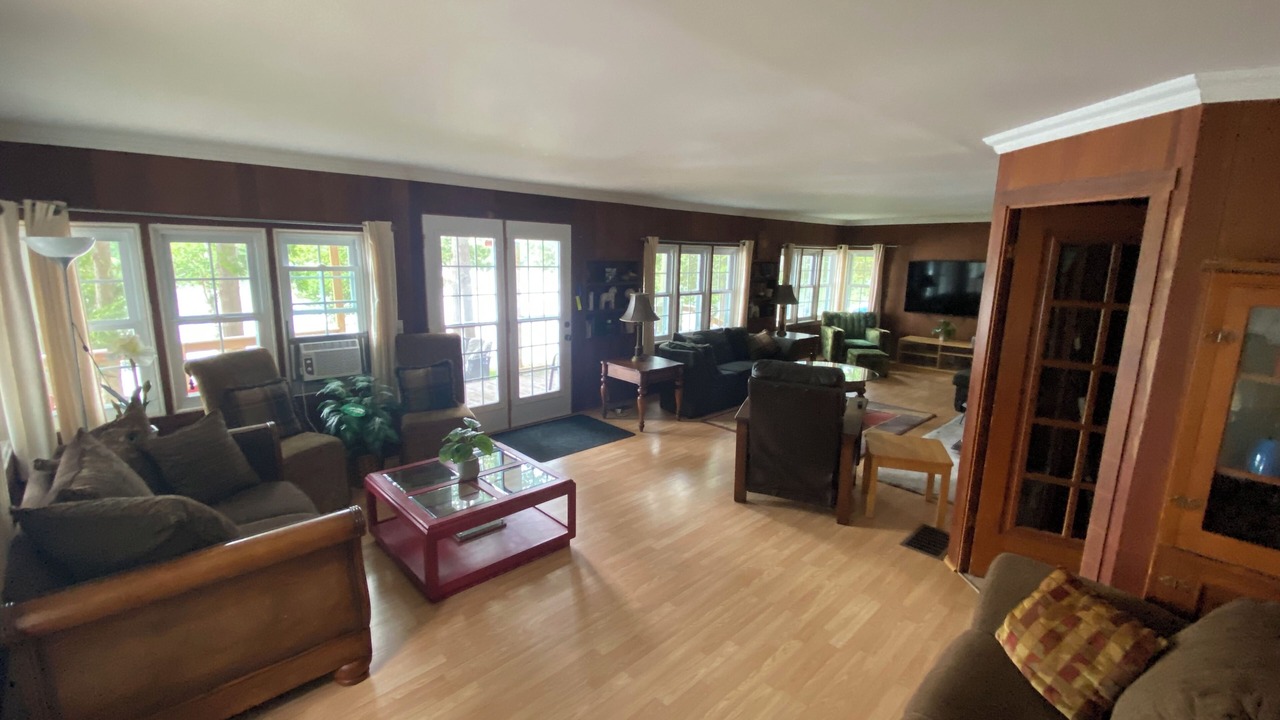 Photo of Livingroom in Trent Hills