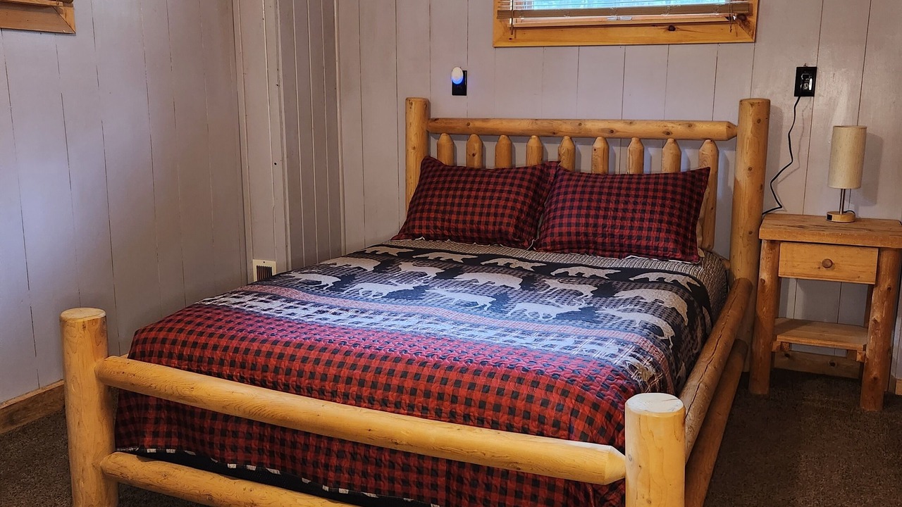 Photo of Bedroom in Long Lake