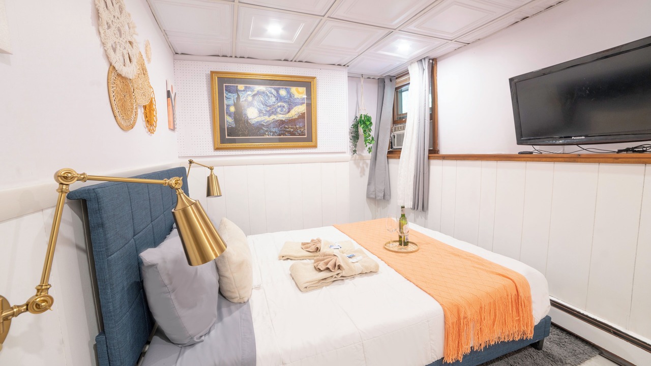 Photo of Bedroom in Bedford