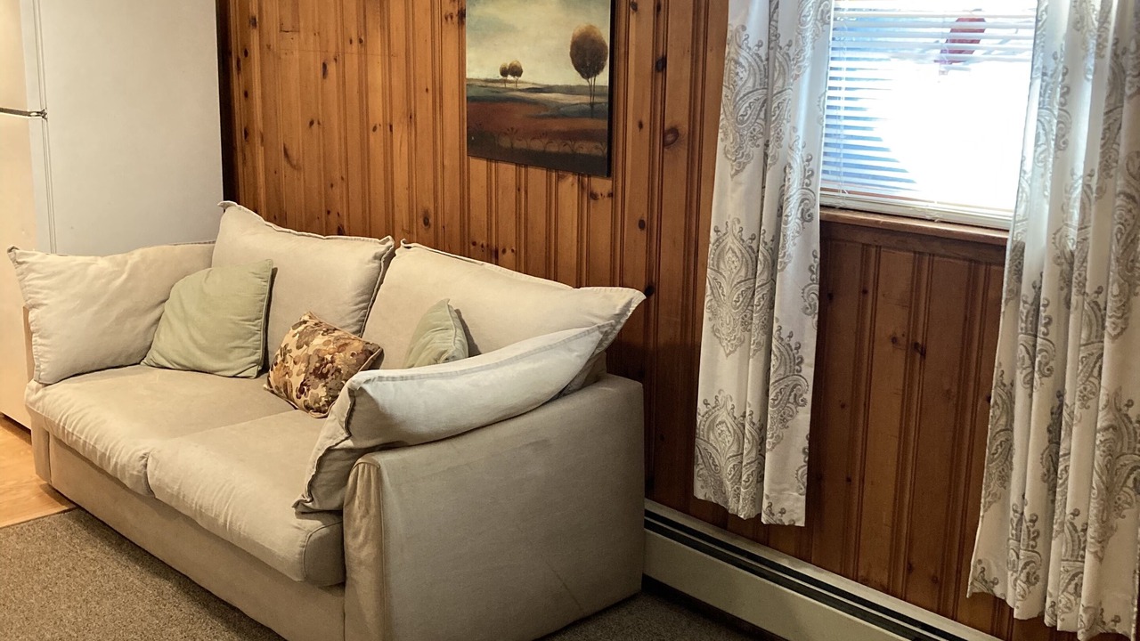 Photo of Livingroom in Wading River