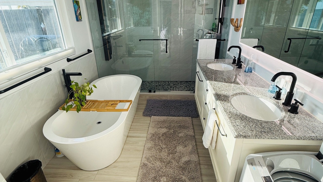 Photo of Bathroom in Bay Point
