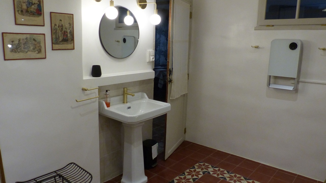 Photo of Bathroom in Opoul-Perillos