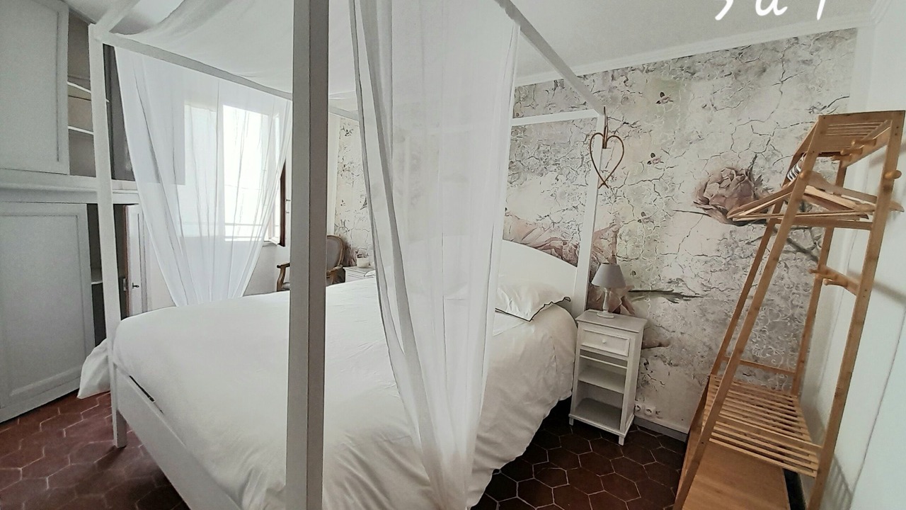 Photo of Bedroom in Opoul-Perillos