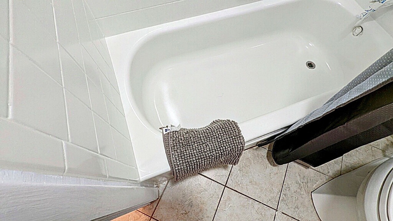 Photo of Bathroom in Bostwick Park