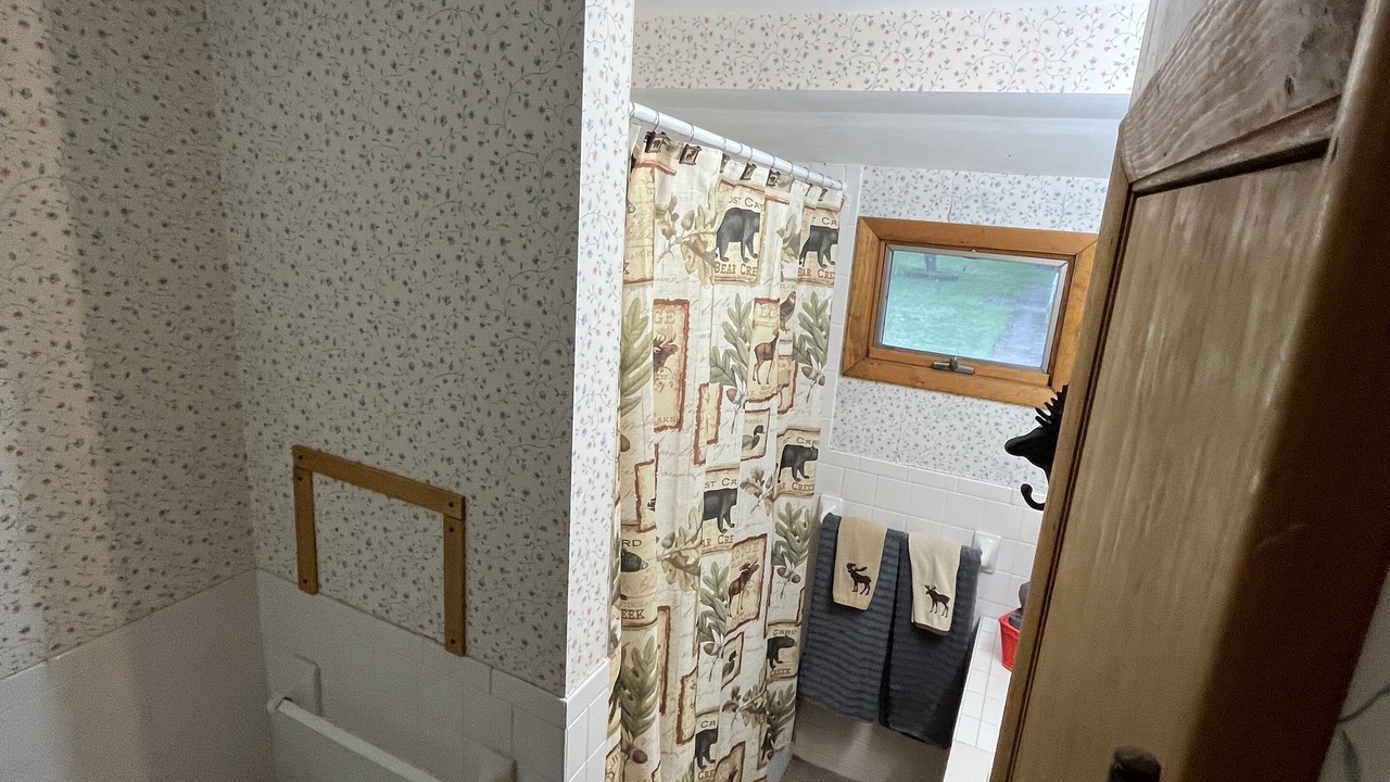 Photo of Bathroom in Town of Webb