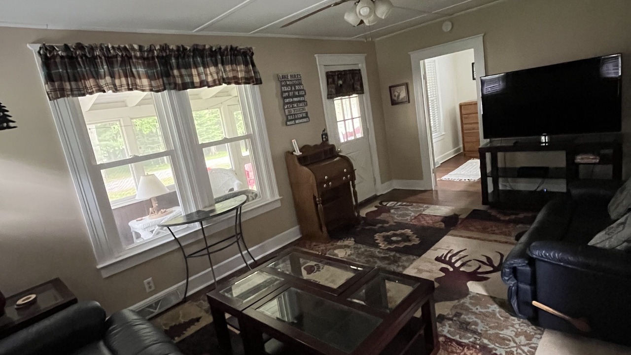 Photo of Livingroom in Town of Webb