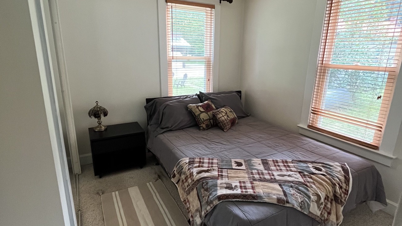 Photo of Bedroom in Town of Webb