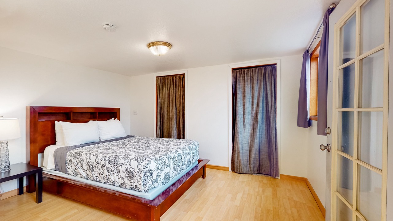 Photo of Bedroom in Warrenton