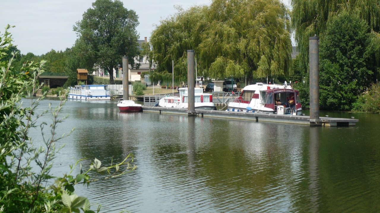 Photo of Others in La Suze-sur-Sarthe