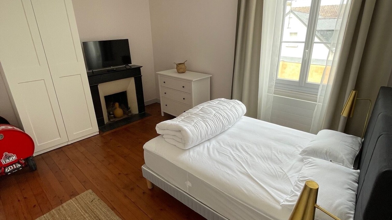 Photo of Bedroom in La Suze-sur-Sarthe
