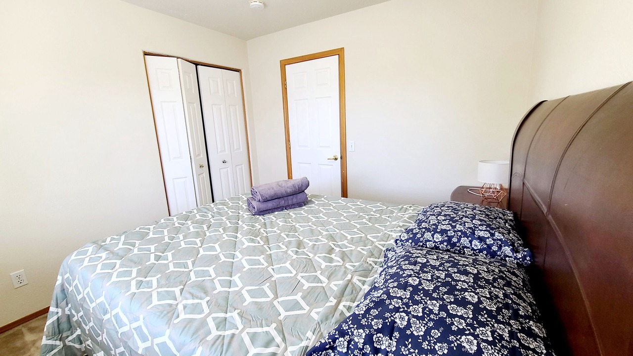 Photo of Bedroom in Bull Mountain
