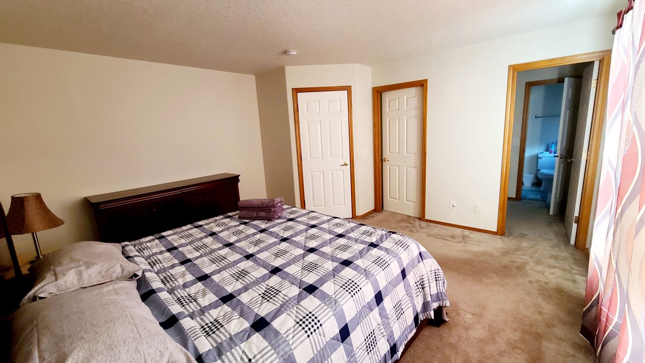 Photo of Bedroom in Bull Mountain