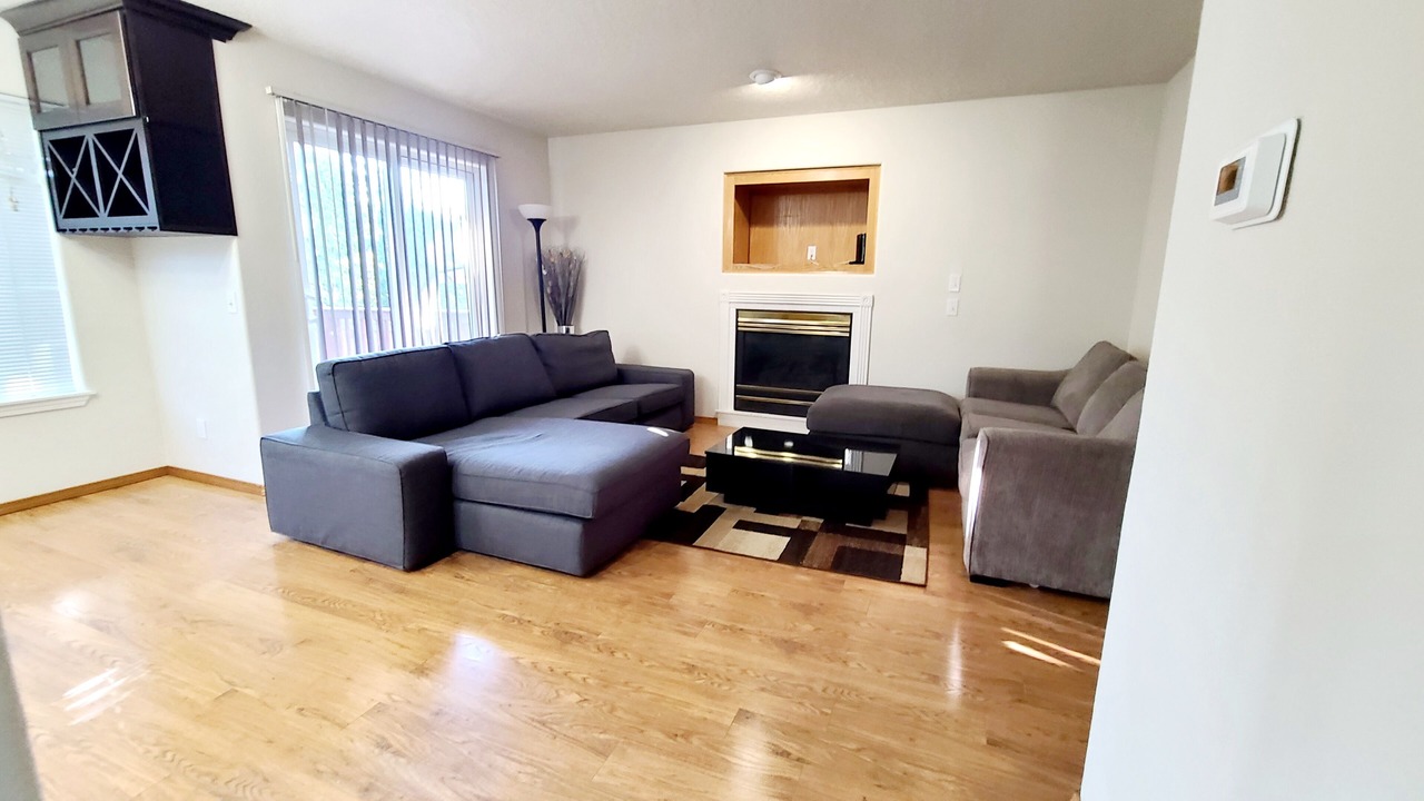 Photo of Livingroom in Bull Mountain