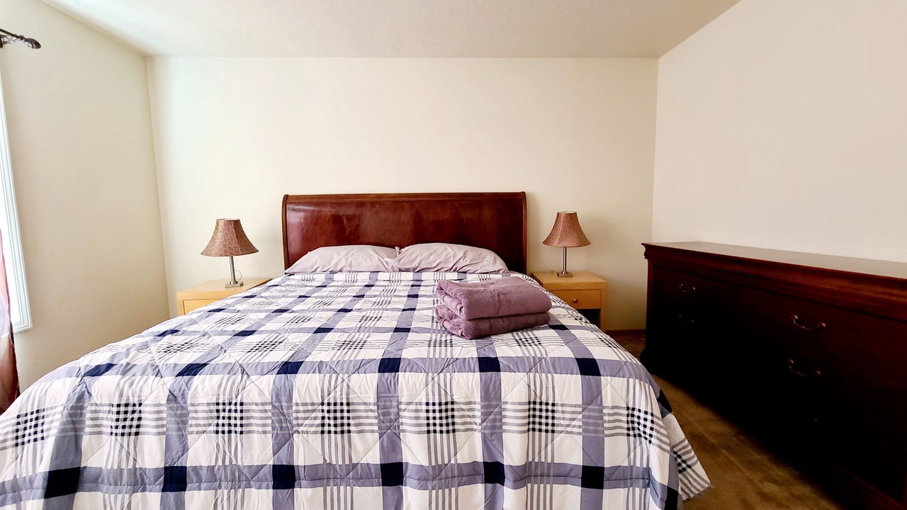 Photo of Bedroom in Bull Mountain