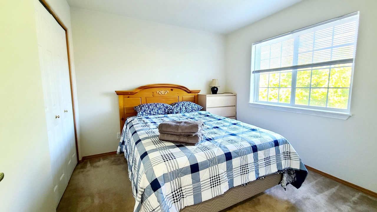 Photo of Bedroom in Bull Mountain