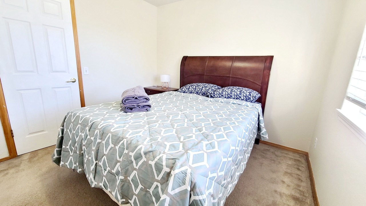 Photo of Bedroom in Bull Mountain