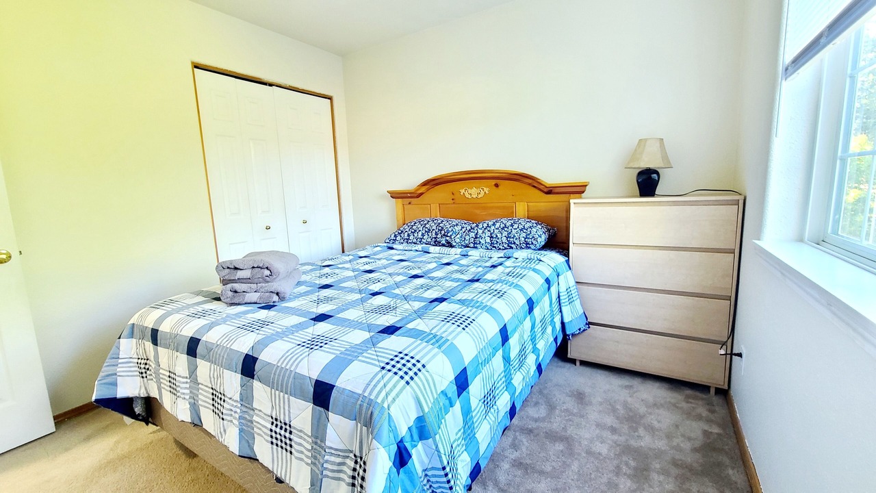 Photo of Bedroom in Bull Mountain
