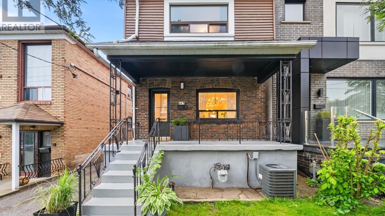 Photo of Outdoor in Oakwood Village