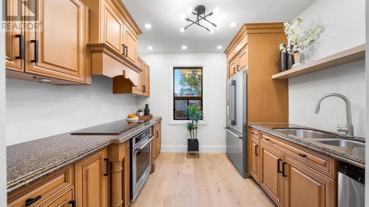 Photo of Kitchen in Oakwood Village