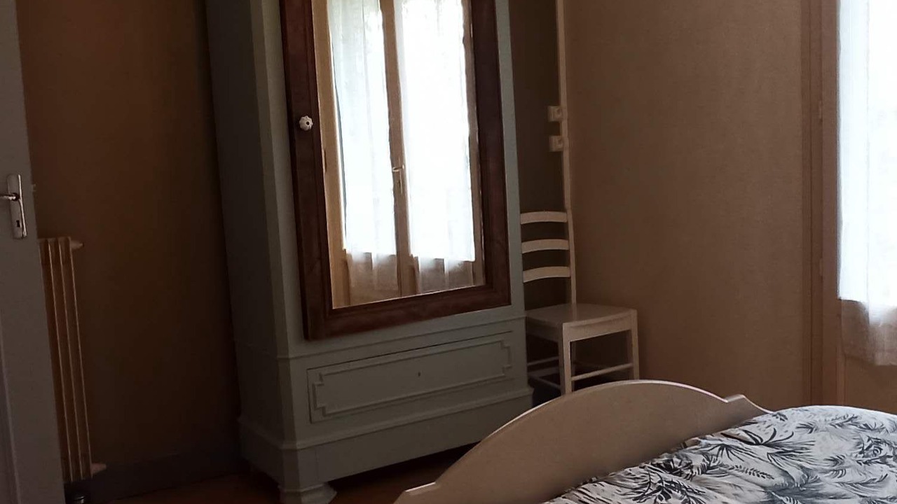 Photo of Bedroom in Parentis-en-Born
