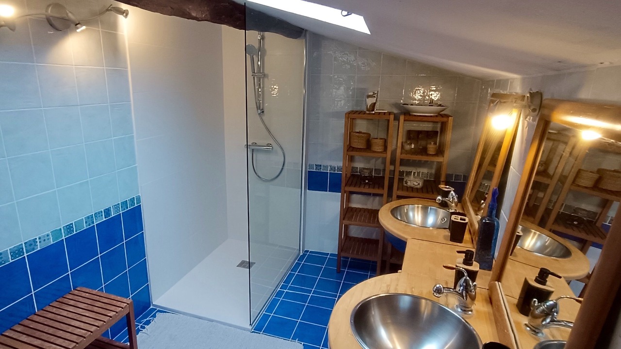 Photo of Bathroom in Pech-Luna
