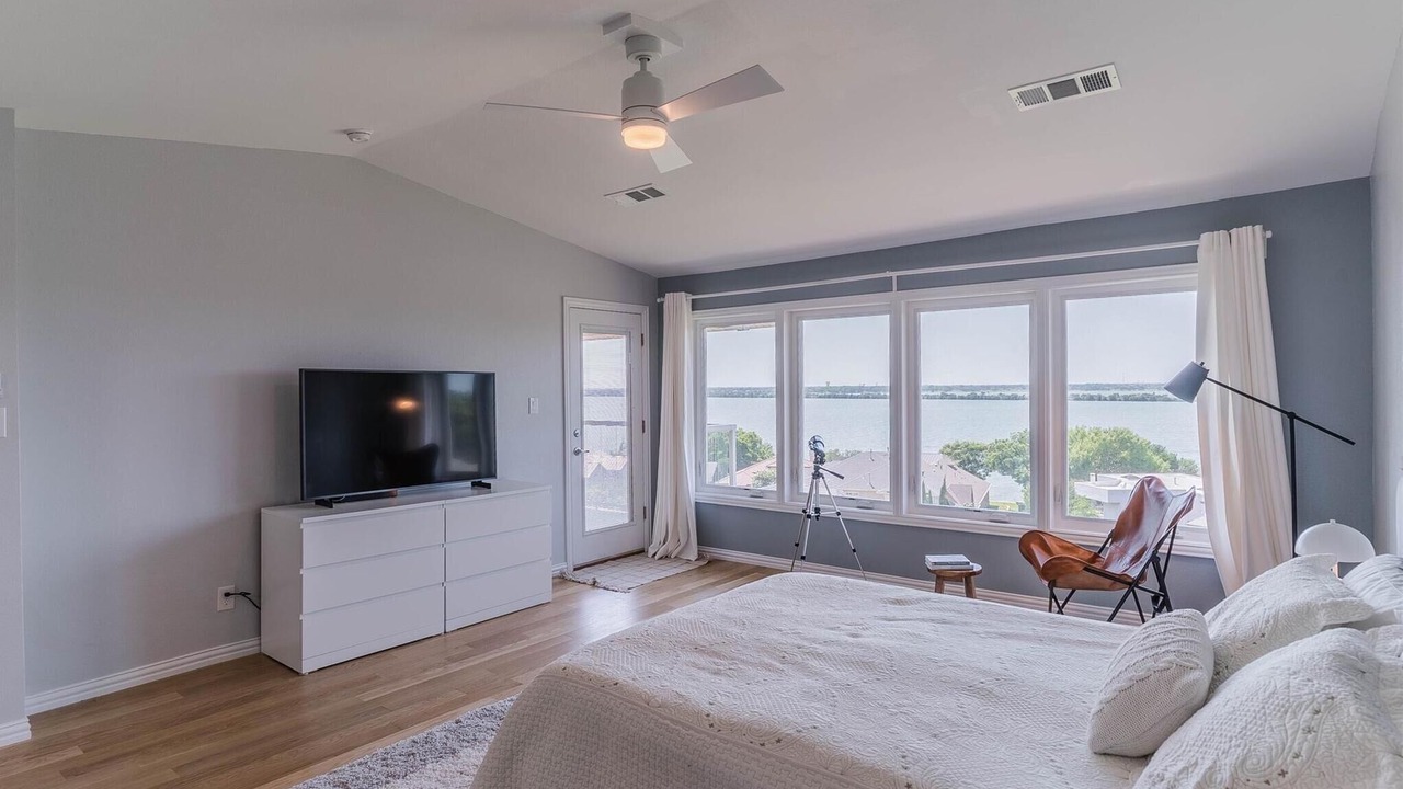 Photo of Bedroom in Rockwall