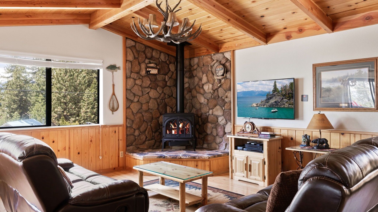 Photo of Livingroom in Tahoe Vista