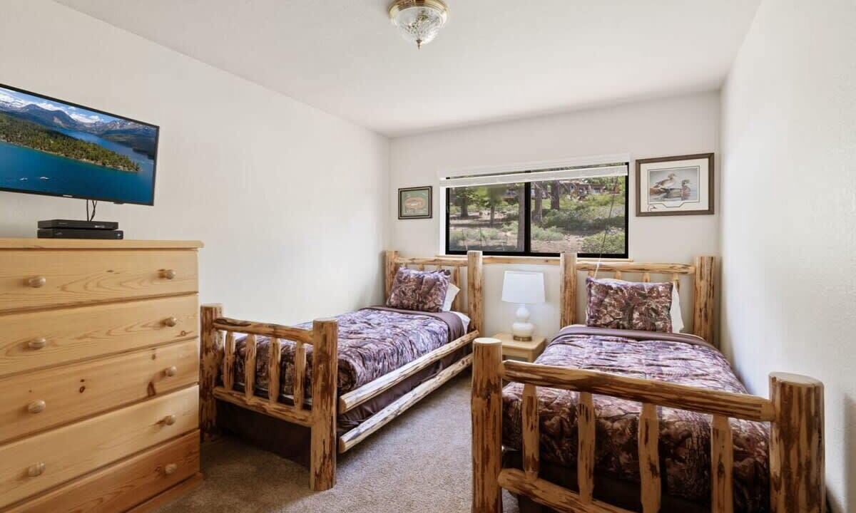 Photo of Others in Tahoe Vista