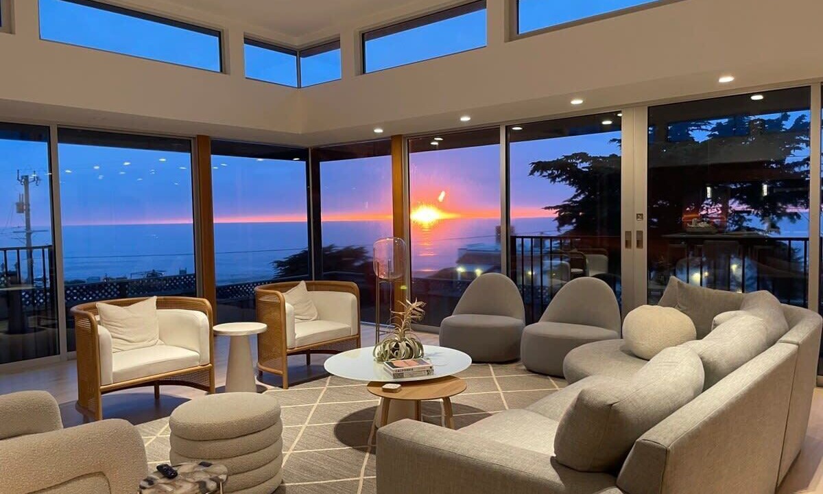 Photo of Livingroom in Moss Beach