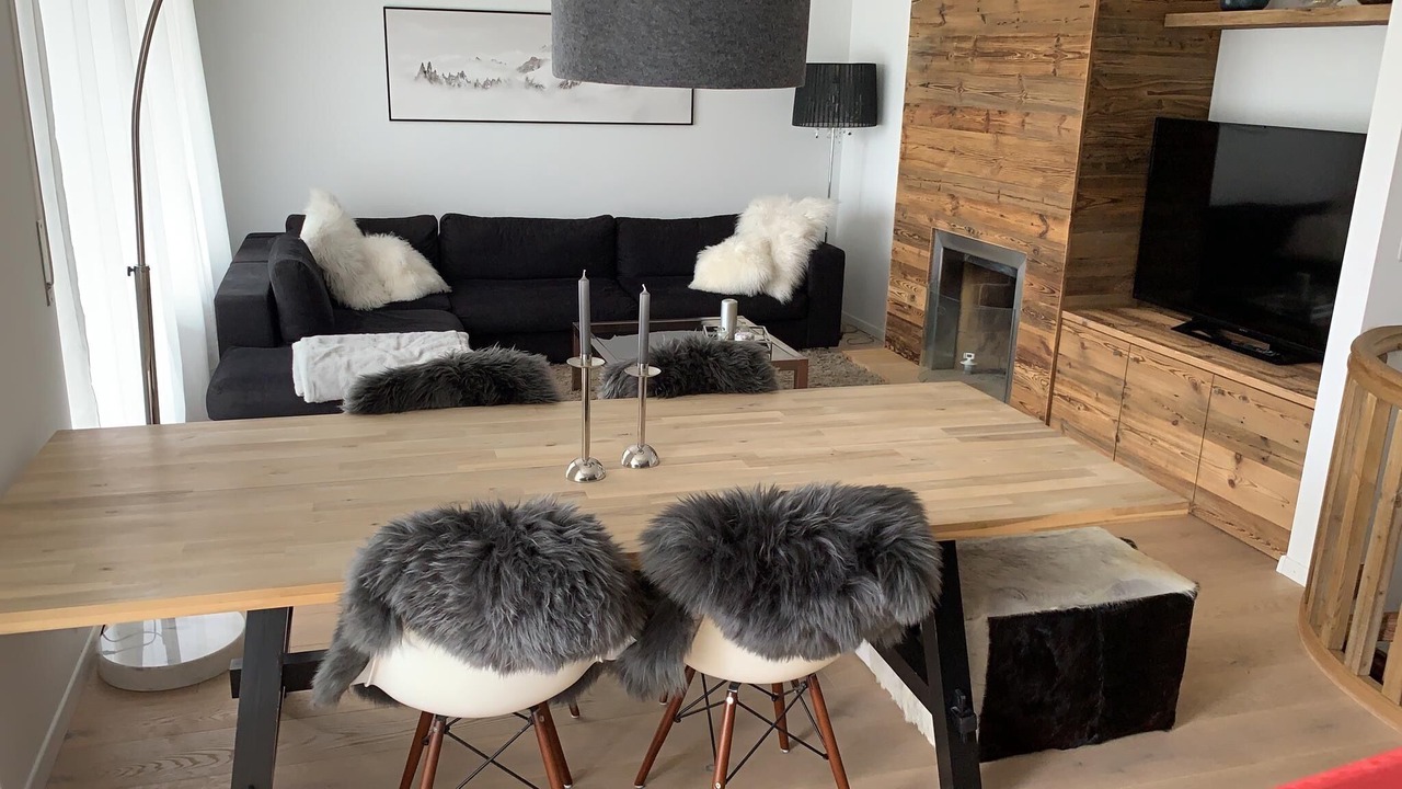 Photo of Livingroom in Lens