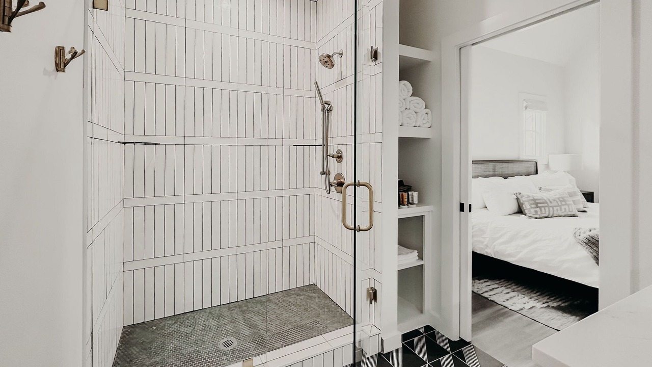 Photo of Bathroom in Carlton Landing