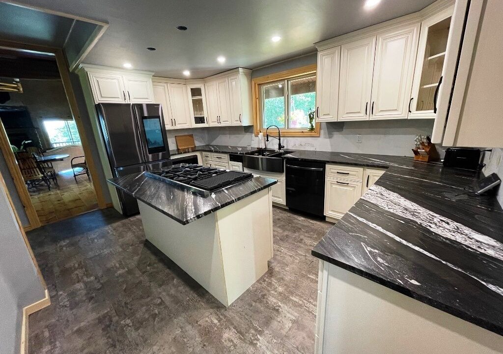 Photo of Kitchen in Sioux Narrows Nestor Falls