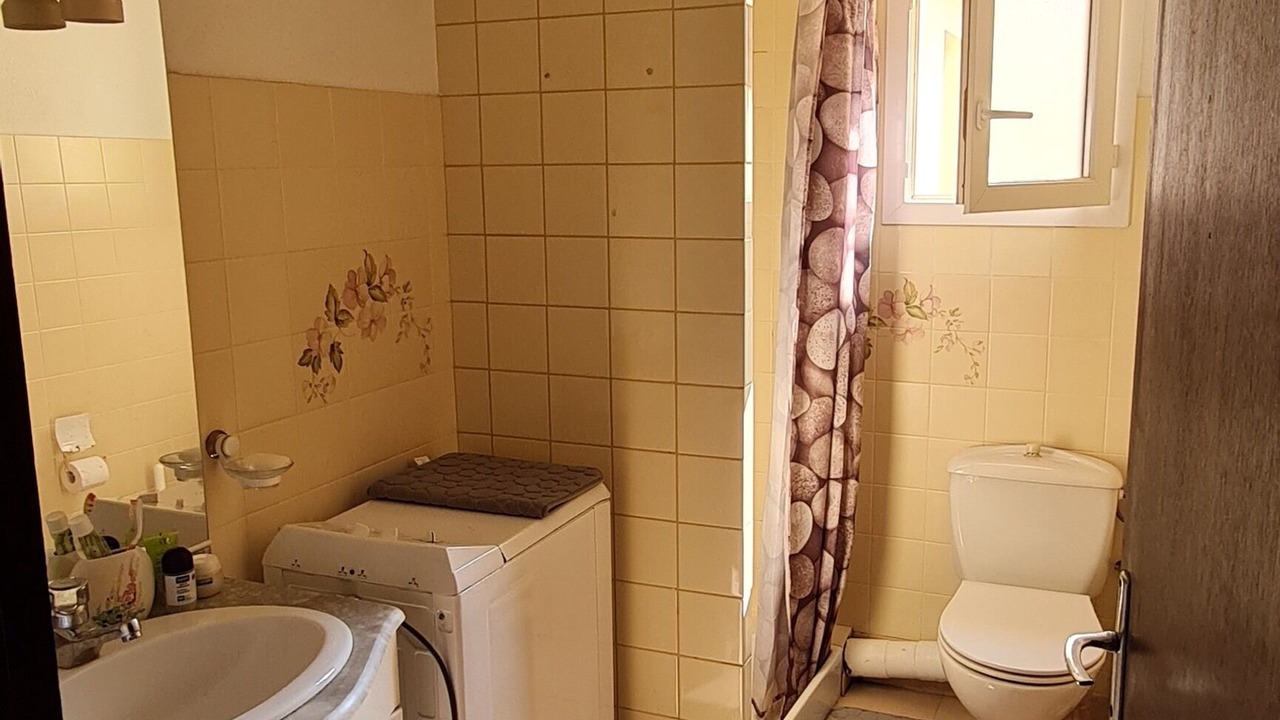 Photo of Bathroom in Grottes Caves