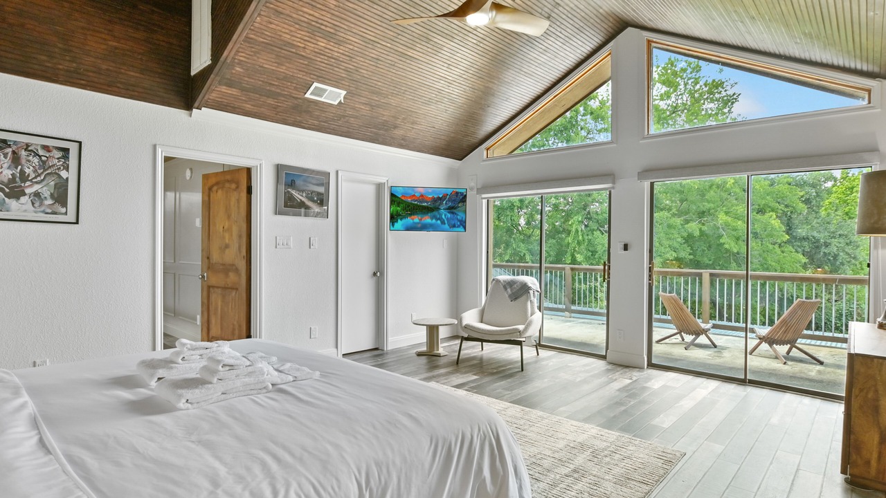 Photo of Patio Balcony in Hudson Bend