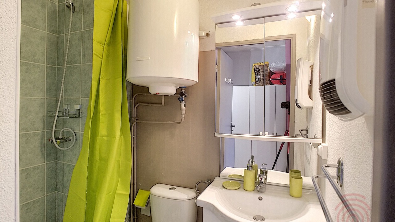 Photo of Bathroom in Lamalou-les-Bains