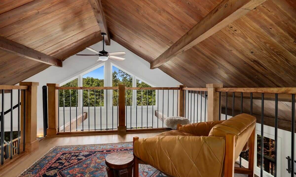 Photo of Bedroom in Lost Bridge Village